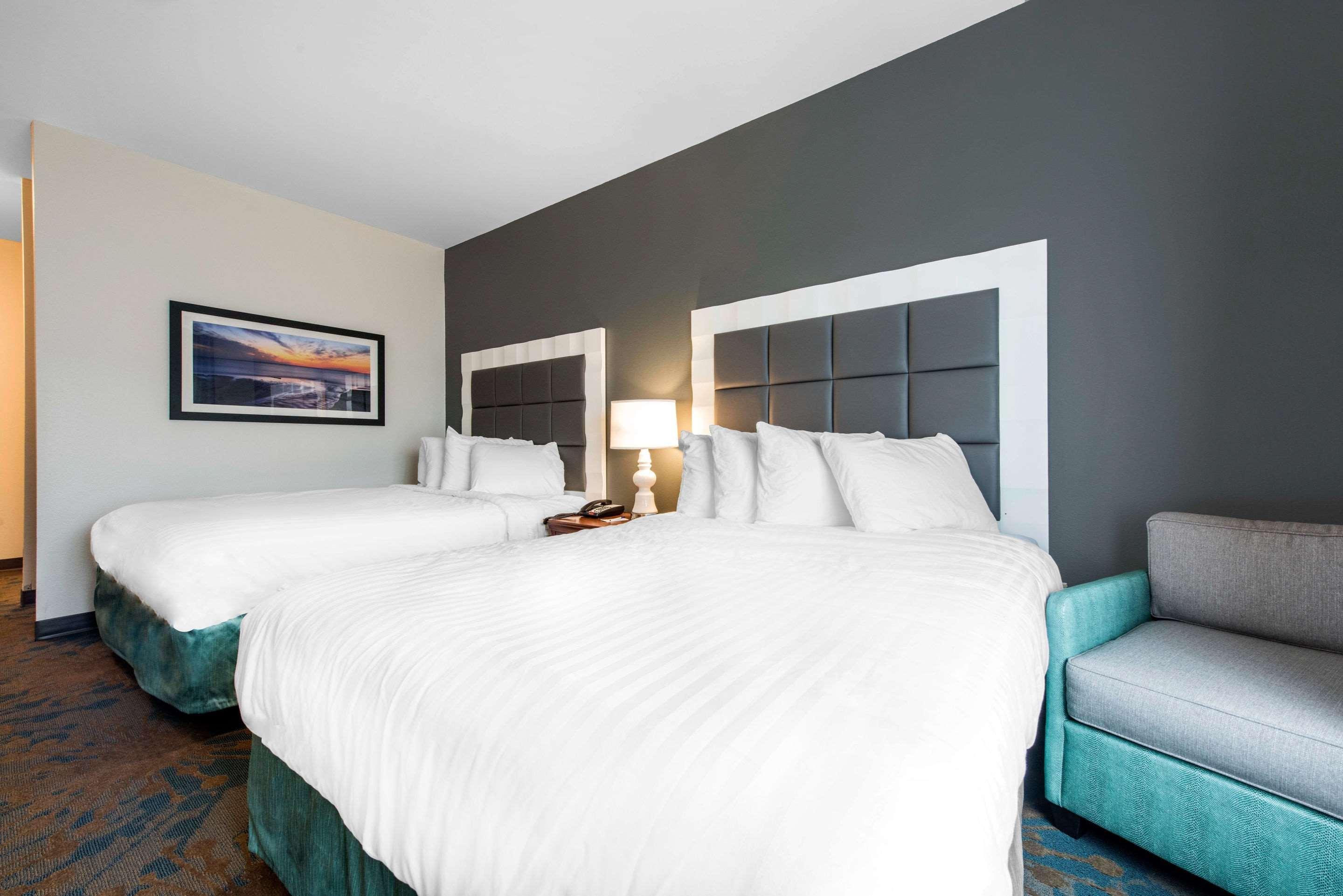 Best Western Erie Inn & Suites Kearsarge Exterior photo