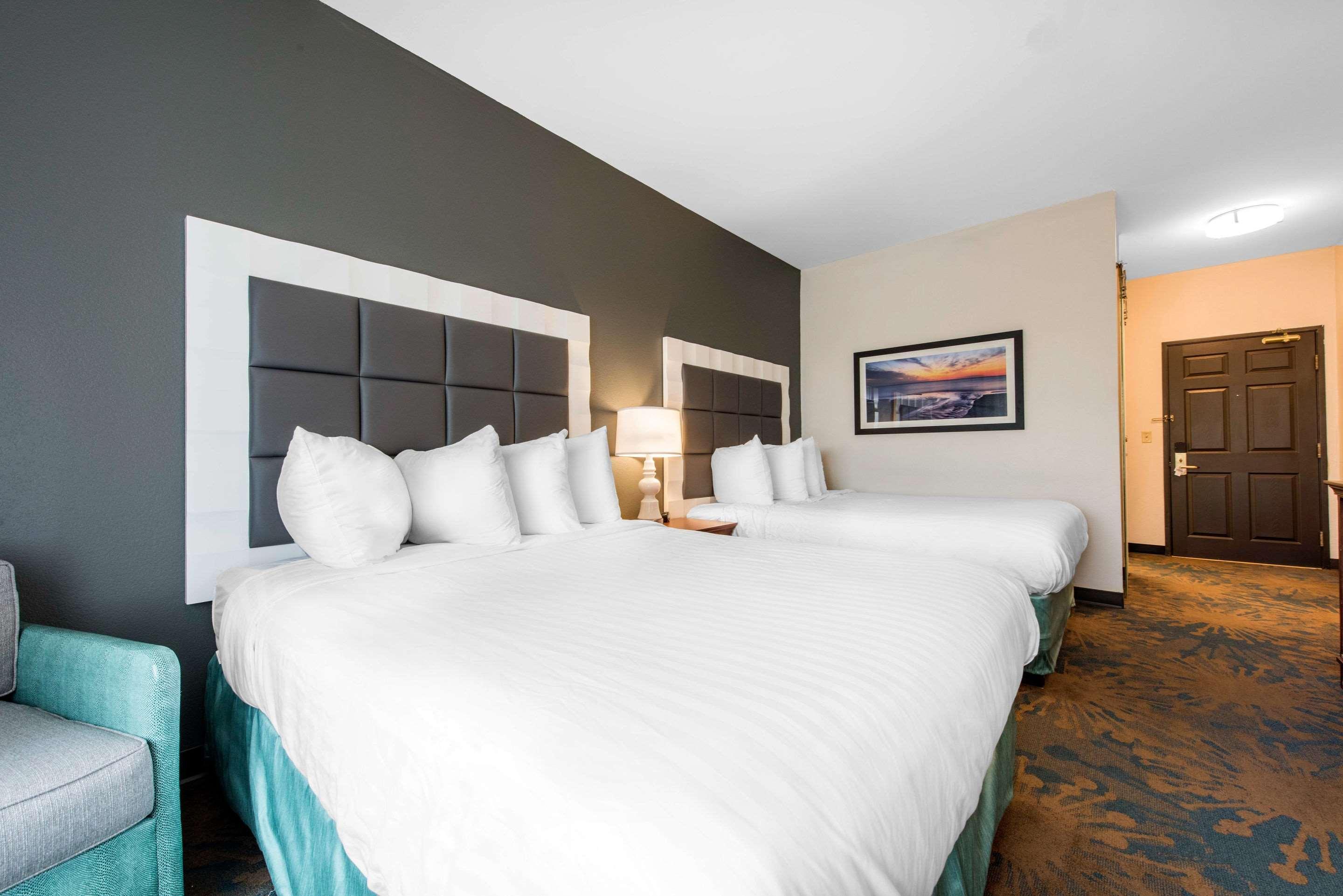 Best Western Erie Inn & Suites Kearsarge Exterior photo