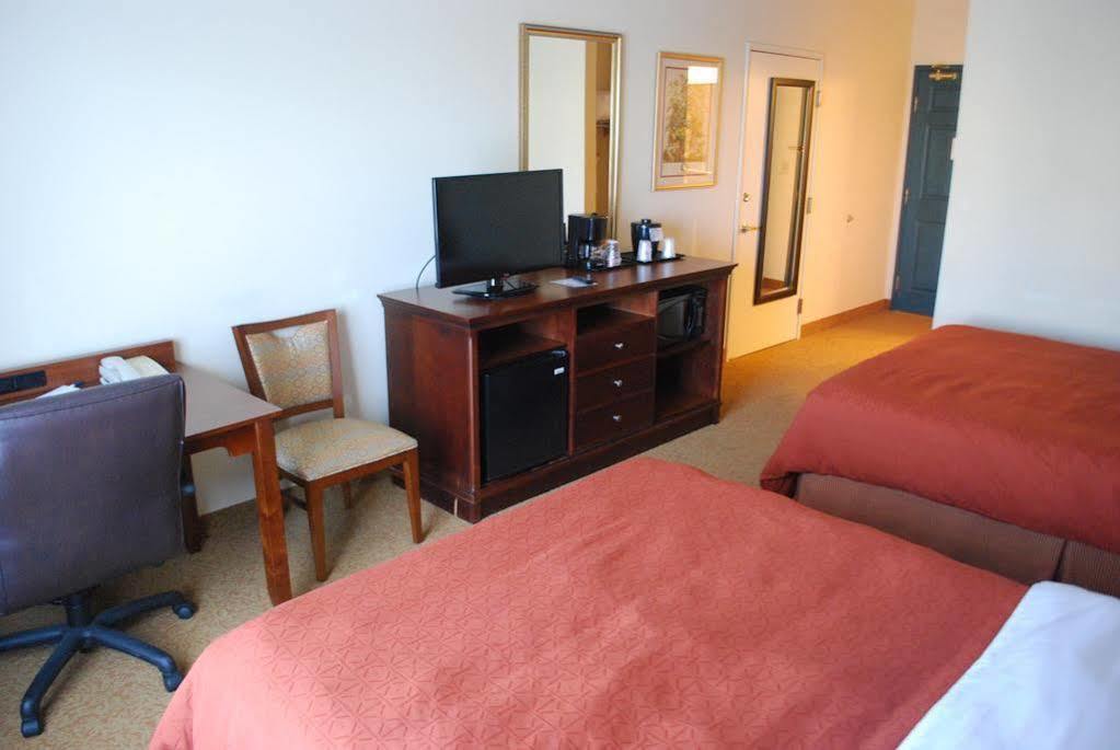 Best Western Erie Inn & Suites Kearsarge Exterior photo