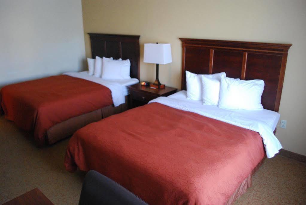 Best Western Erie Inn & Suites Kearsarge Exterior photo